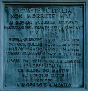 Lapide posta in via Colombo angolo via Botticelli