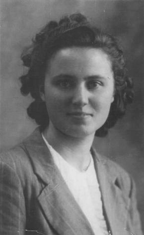 292289_447456645271668_1580369081_n[1]