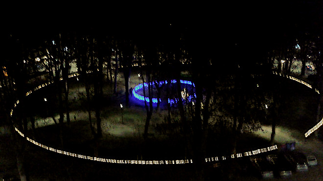 Le luminarie pagate coi fondi MAAP delle 3 commissioni proponenti. Fotografia di Elena Sallustio